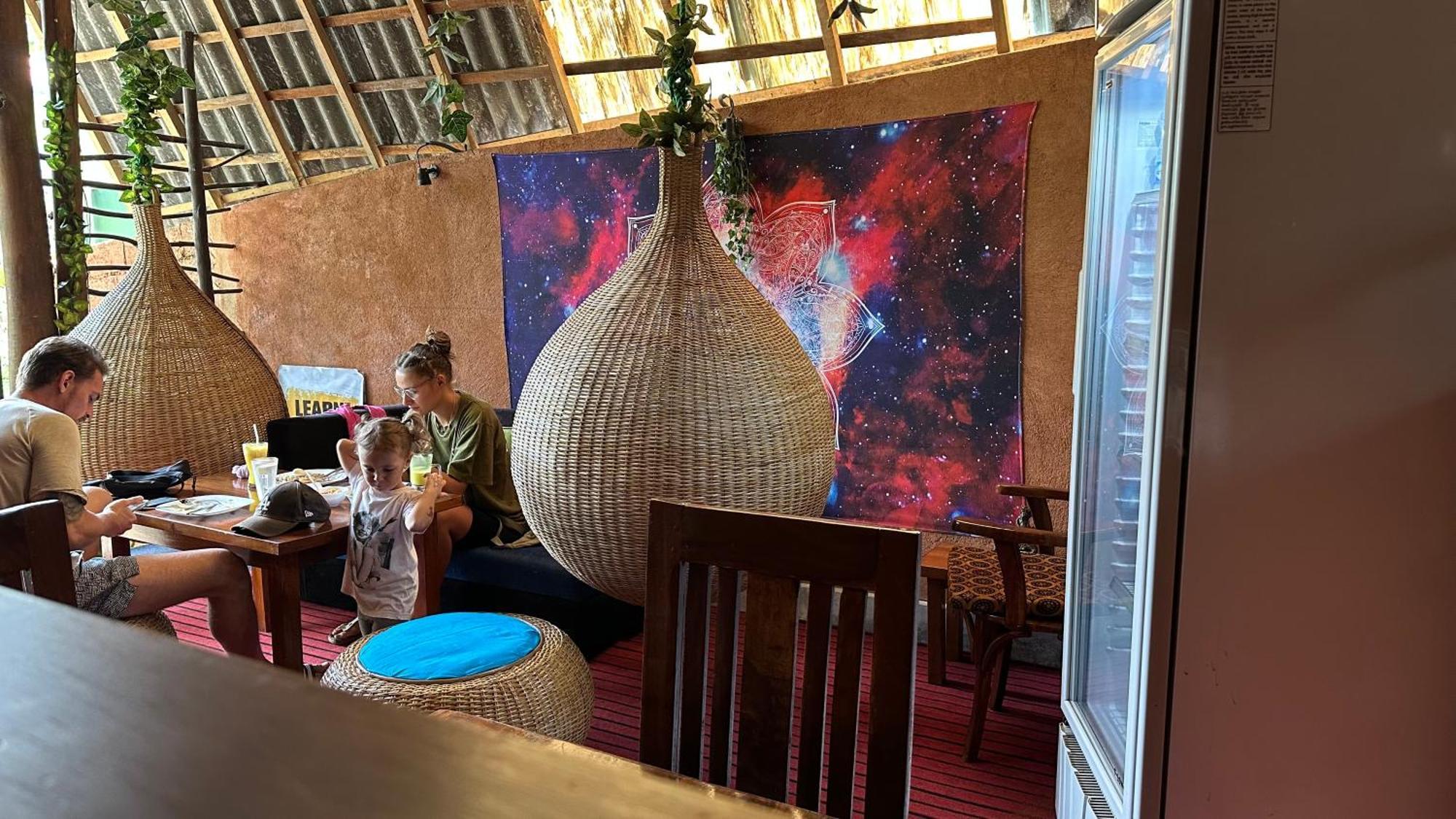A Lounge Hostel And Cafe Ella Exterior photo